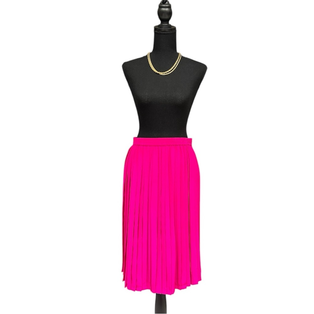 NWT! 🩷 DIANE VON FURSTENBERG 🩷 Vintage Silk Pleated Skirt Hot Pink SzM Deadstock